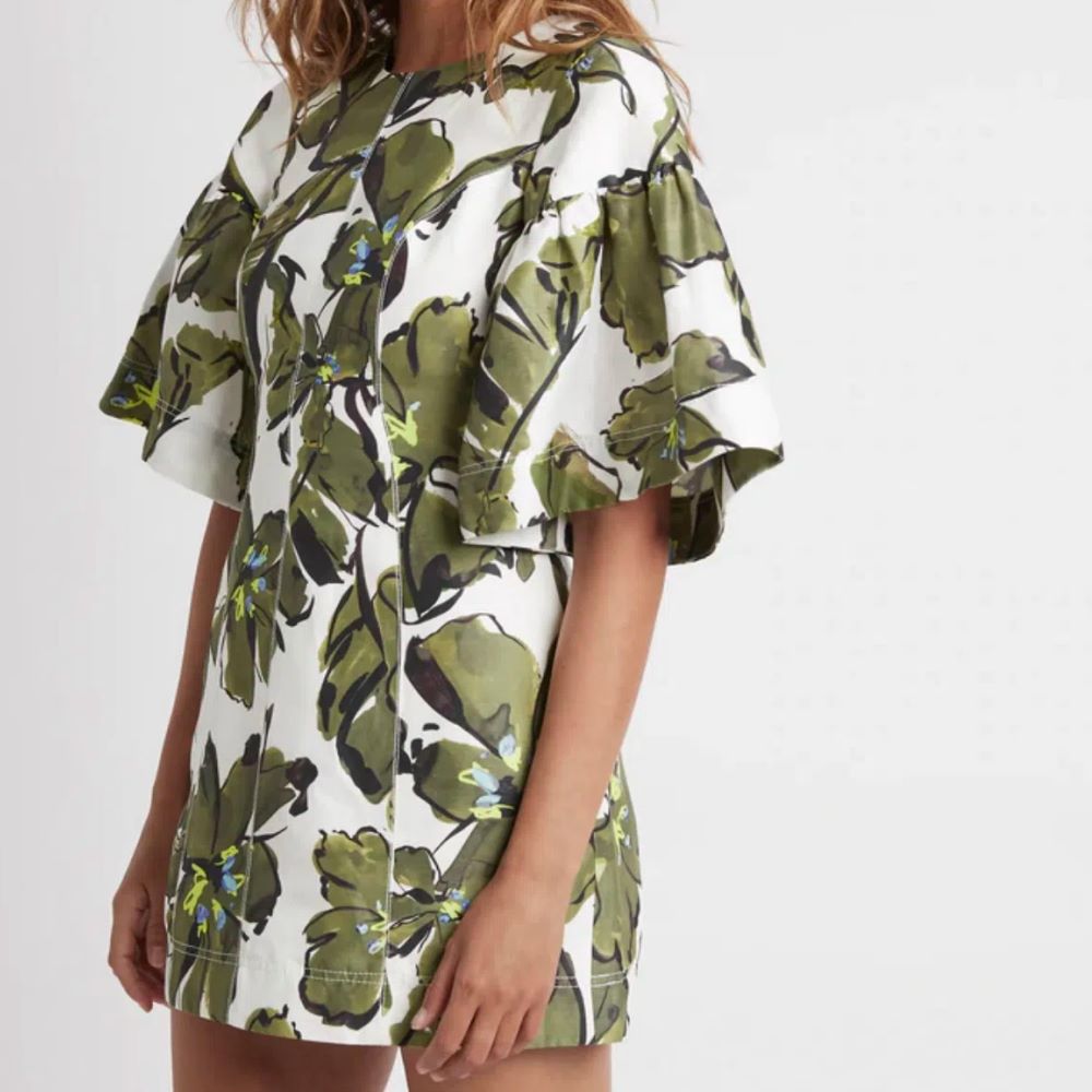Aje Oasis Cut Out Mini Small